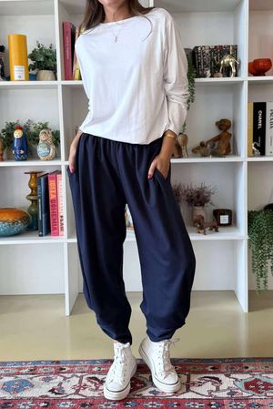 The Sunday Morning 7/8 Twist Pant Navy